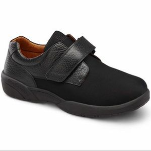 DR. COMFORT BRIAN-X MEN'S CASUAL SHOE.